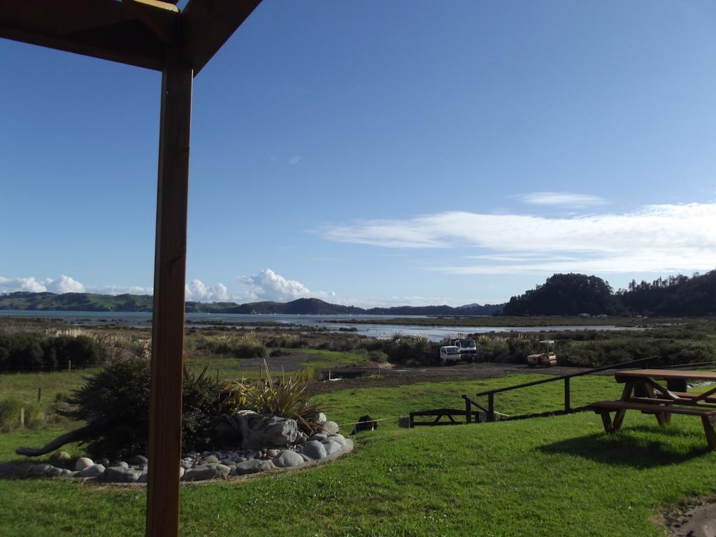 Отель The Little Farm Coromandel Экстерьер фото